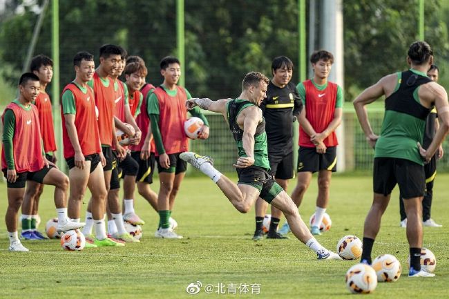 闪电侠是DC漫画中的关键性角色，也是全世界闻名的超级英雄之一